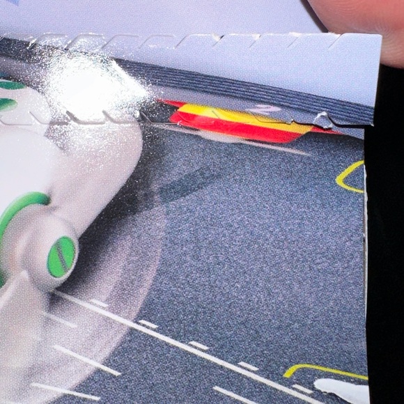 The Elf on the Shelf Festive Flyers Advent Calendar Elf Pets NWT NIB - Picture 6 of 6